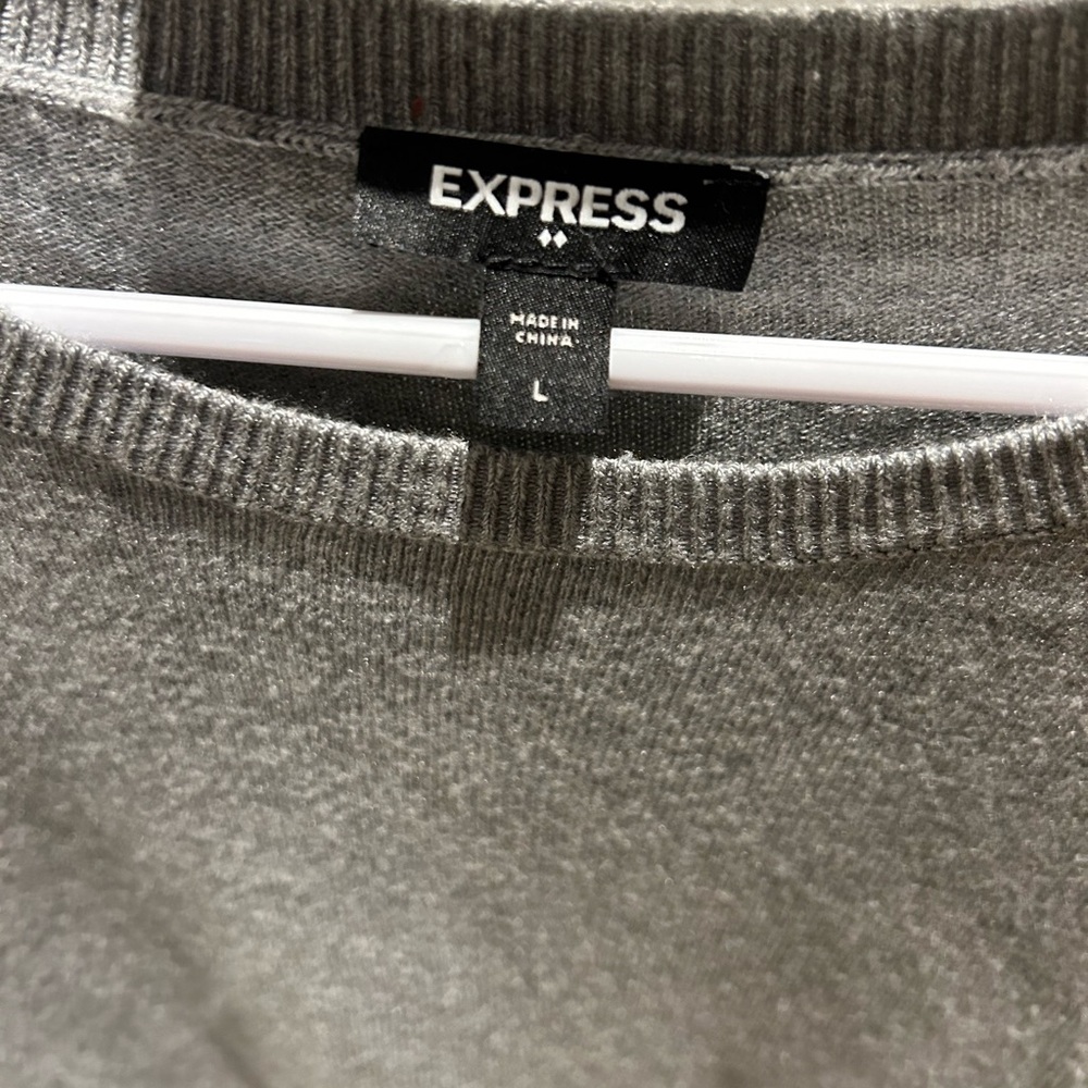 Express Top - Picture 2 of 3